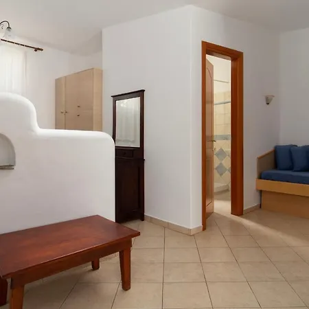 Almar Apartment Batsi (Andros)